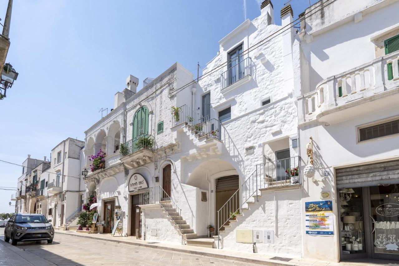 Suite La Scala Del Borgo Cisternino Εξωτερικό φωτογραφία