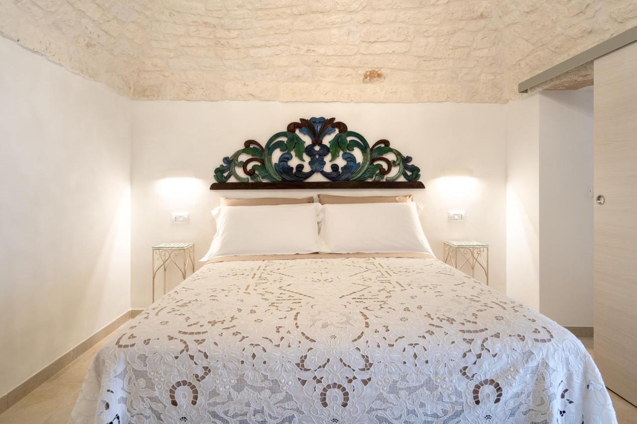 Suite La Scala Del Borgo Cisternino Εξωτερικό φωτογραφία
