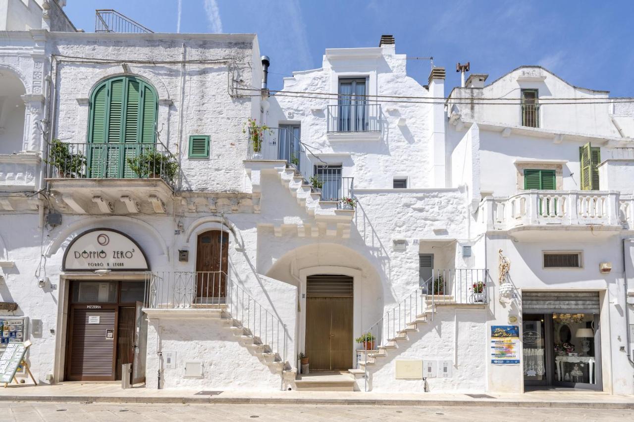 Suite La Scala Del Borgo Cisternino Εξωτερικό φωτογραφία